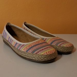 A2 by Aerosole Stitch N Turn NWOT